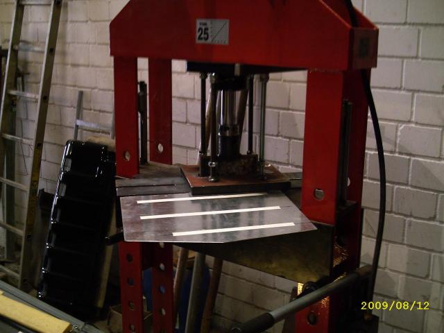 2009/10/post-3072-1256556612_thumb.jpg