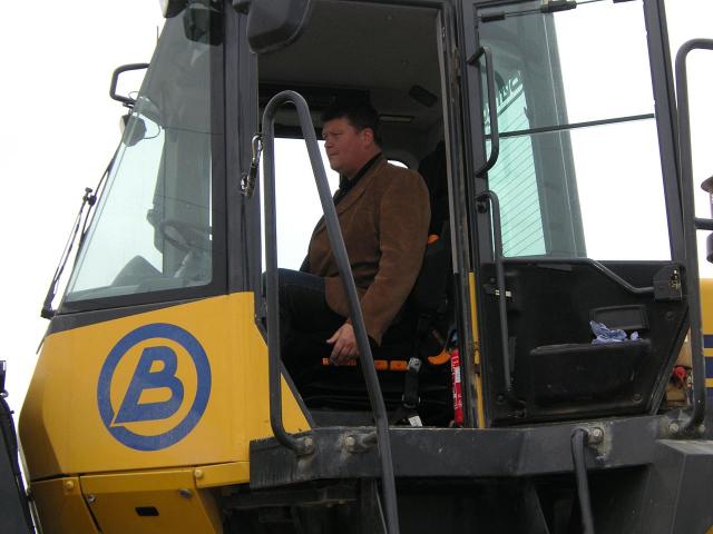 kuhn_komatsu_wa500_6_bernegger_03.jpg