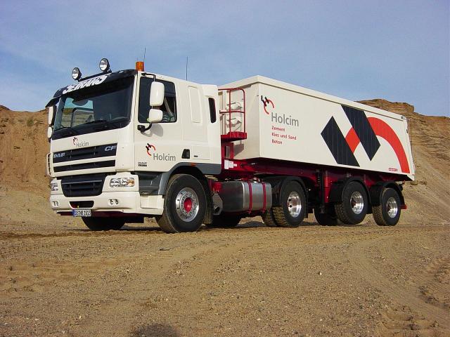 daf_trucks_cf_75.360_kippauflieger_2.jpg