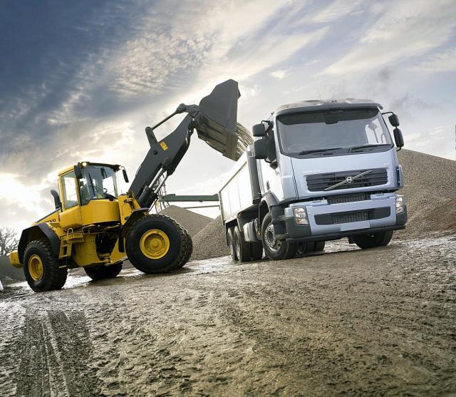 volvo_trucks_bauma_2010_volvo_fe.jpg