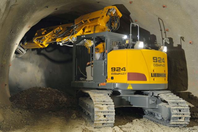 liebherr_r_924_compact_tunnel.jpg