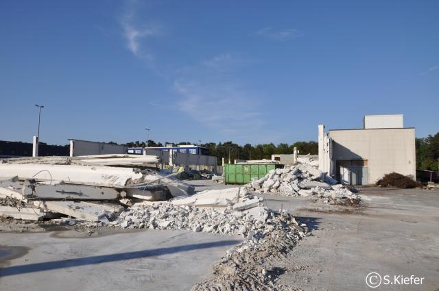 Abbruch_Sanro_087.JPG