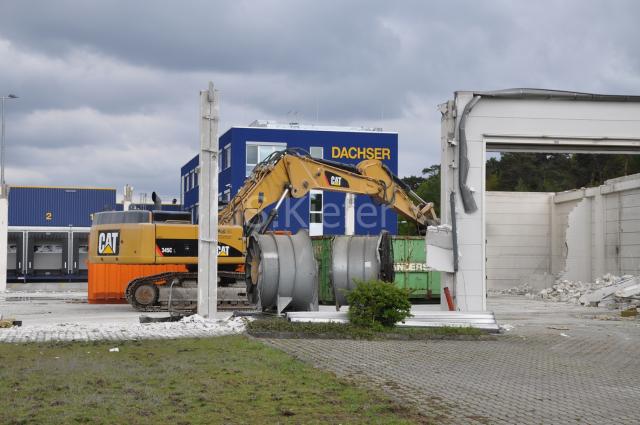 Abbruch_Sanro_141klein.JPG