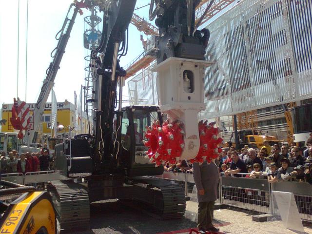 bauma_2010_153.jpg