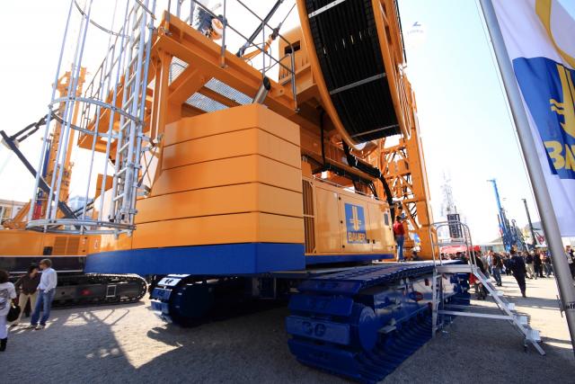 BAUMA32.JPG