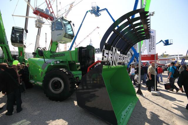 BAUMA70.JPG
