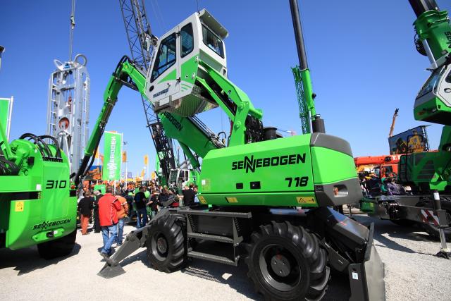 BAUMA72.JPG