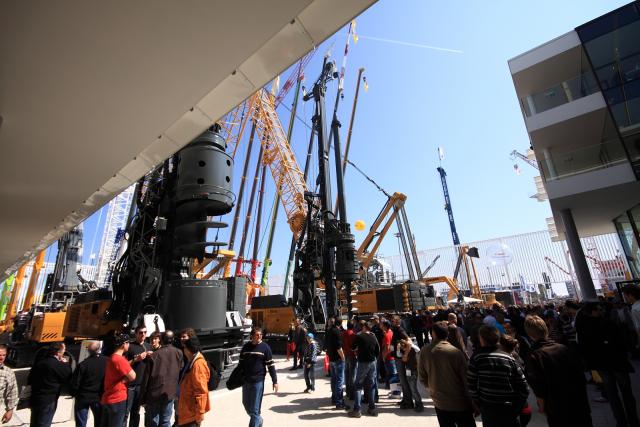 BAUMA76.JPG