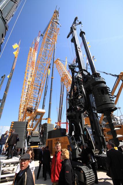 BAUMA80.JPG