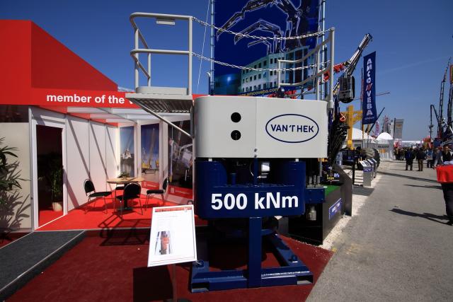 BAUMA161.JPG