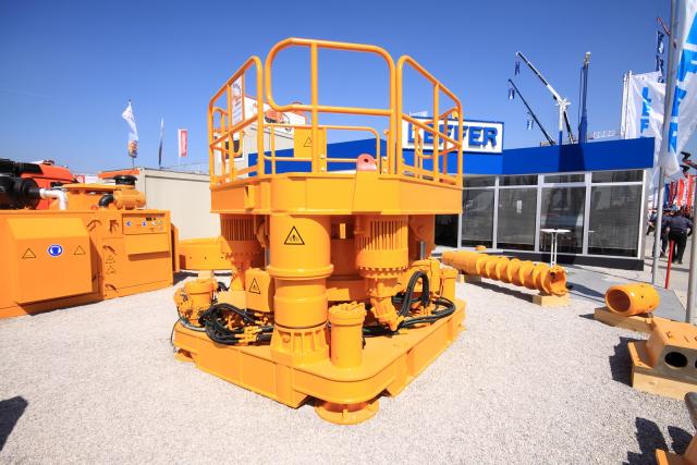 BAUMA340.JPG