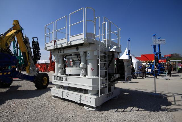 BAUMA341.JPG
