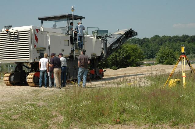 trimble_strassenbau_2.JPG