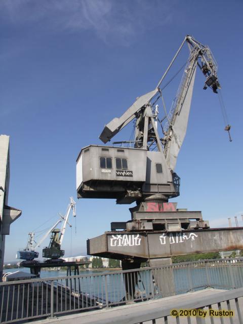 2010/09/post-912-1285223476_thumb.jpg