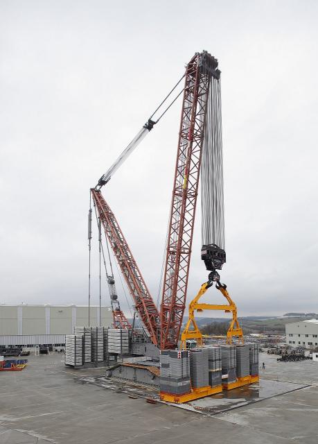 liebherr_lr_13000_tested_with_3371t.jpg