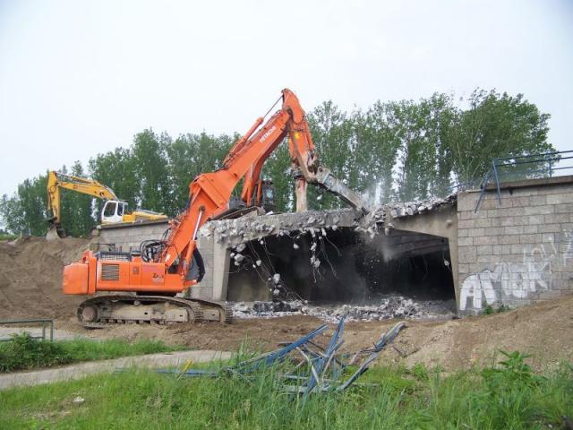 100_1779.jpg