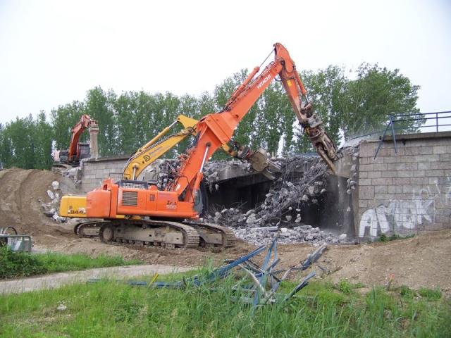 100_1810.jpg