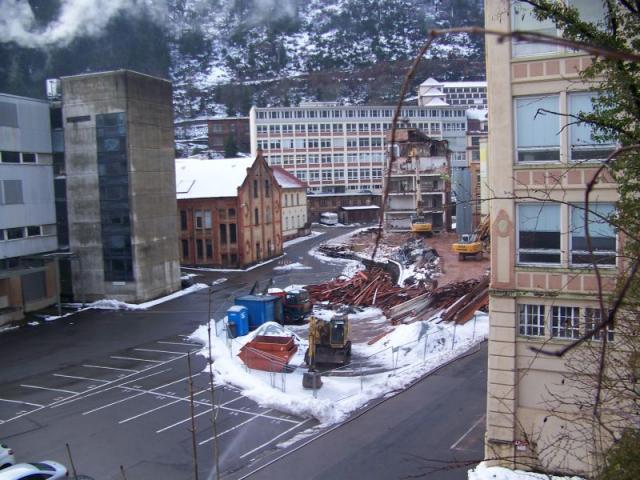 010.jpg
