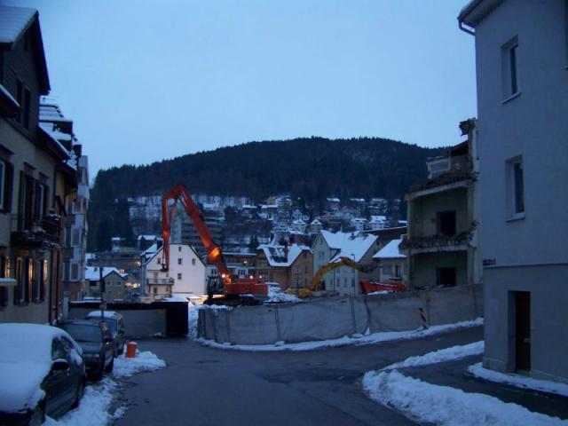 053.jpg