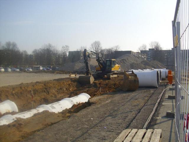 Laatzen_Arkaden_07__Volvo_EC_240C_NL.JPG