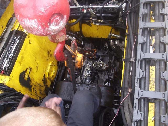 1208_Transmission_007m.jpg