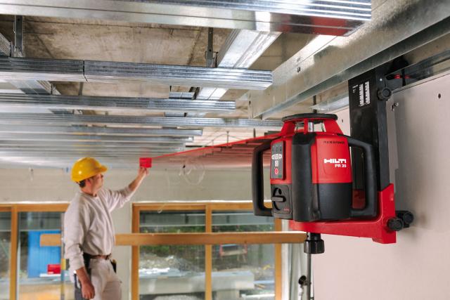 hilti_laser_pr35_3.jpg