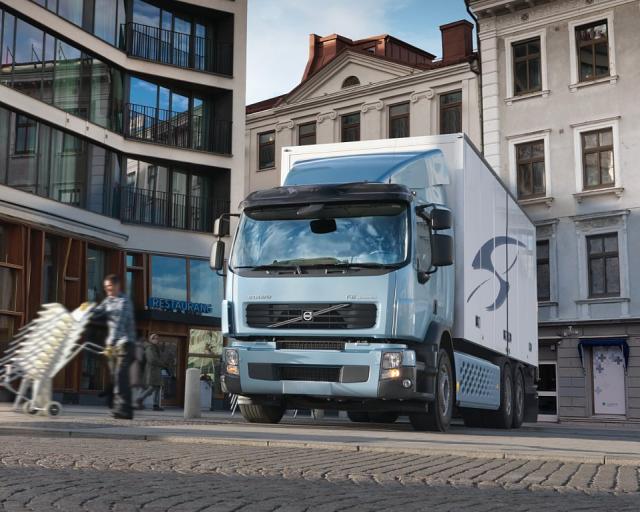 volvo_fe_hybrid_2.jpg