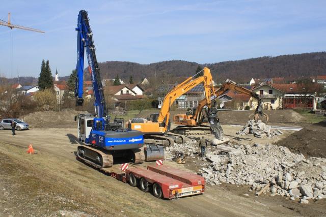 b08065_am_Di.__22.3.11.JPG