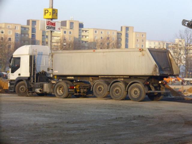 Abbruch_15__IVECO_Stralis.JPG