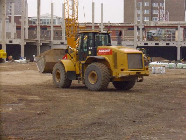 Caterpillar_9XX__Bild_01_.JPG