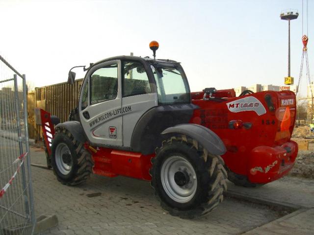 Manitou_Maniscopic_MT_1440.JPG