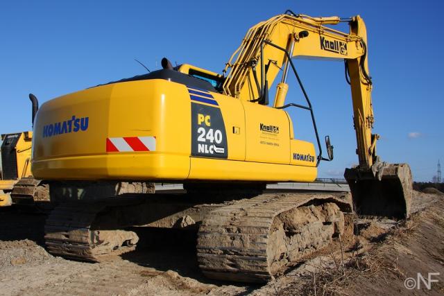 Komatsu_PC210NLC_8__18_.JPG
