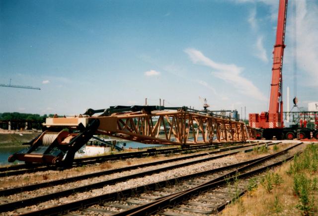 img010.0.jpg