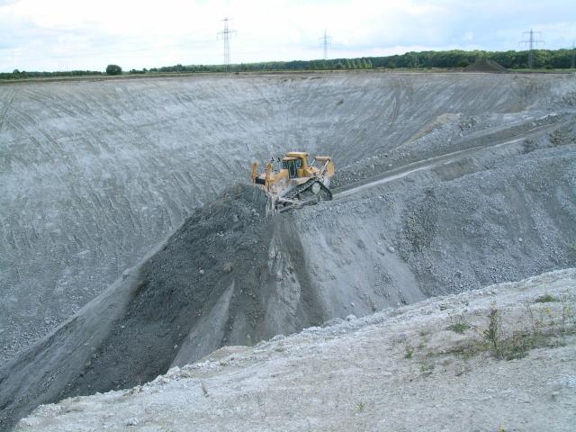 cat_d11t_mergel_holcim_2.jpg