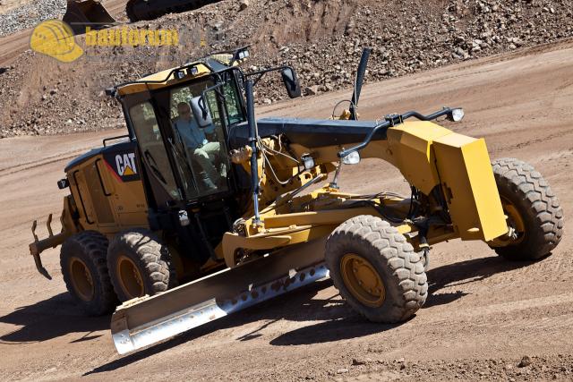 020_caterpillar_16m_3.jpg