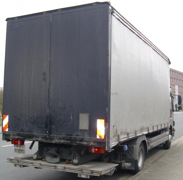 Mercedes_Benz_Atego_1224__Bild_04_.JPG