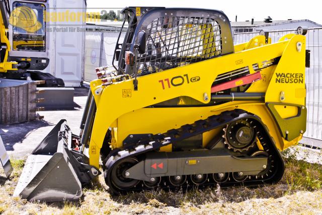49_TiefbauLive___recycling_Aktiv_2011_wacker_neuson_1101.jpg