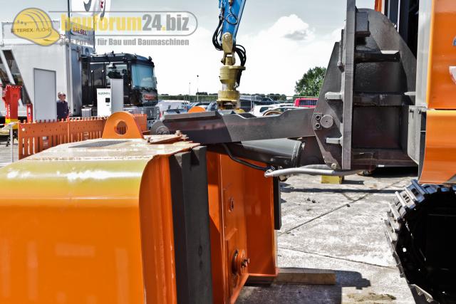 74_TiefbauLive___recycling_Aktiv_2011_hitachi.jpg
