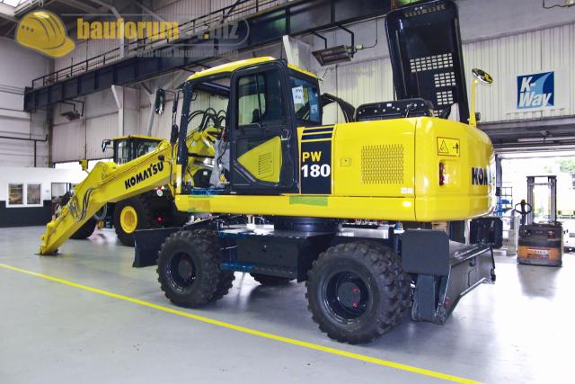 35_Komatsu_Hannover_mobilbagger.jpg