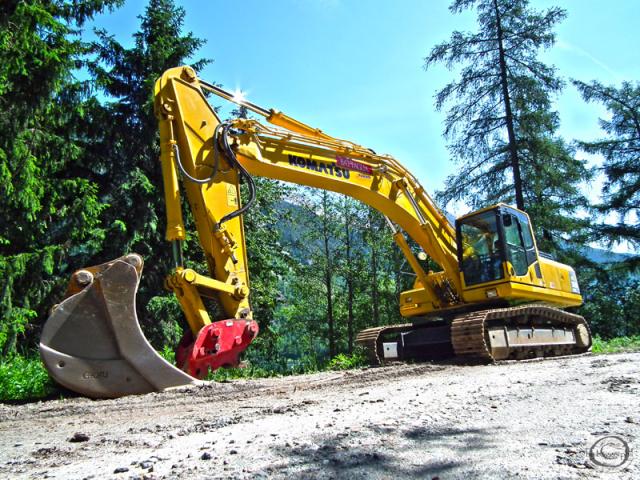 Komatsu_350_7.jpg