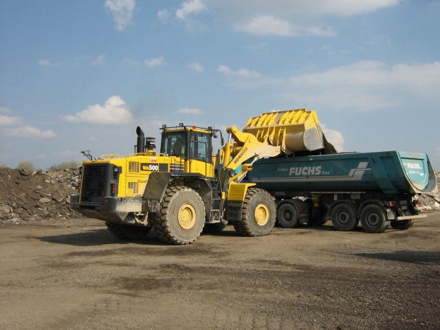 komatsu_wa500_6_3.jpg