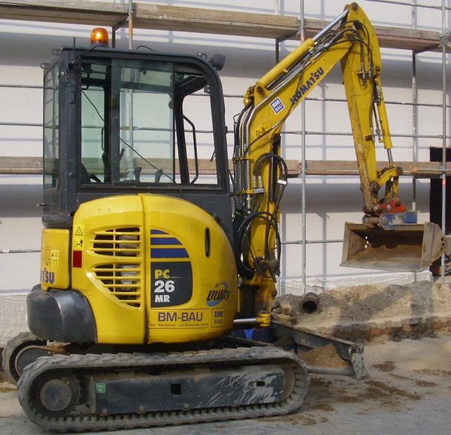 __Komatsu_PC_26_MR___BM_BAU_Tief___Rohrleitungs__und_Stra_enbau_GmbH_.JPG