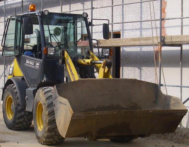 __Komatsu_WA_70___BM_BAU_Tief___Rohrleitungs__und_Stra_enbau_GmbH_.JPG