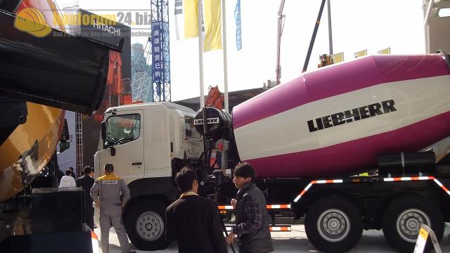 Liebherr_Bauma_China_2010__11.jpg