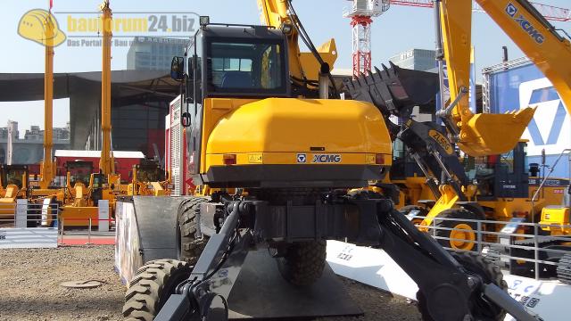 XCMG_Bauma_China_2010__8.jpg