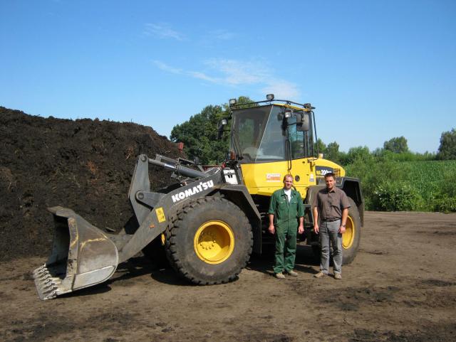 WA200PZ_6_Komatsu_Radlader_Kuhn_Baumaschinen.jpg