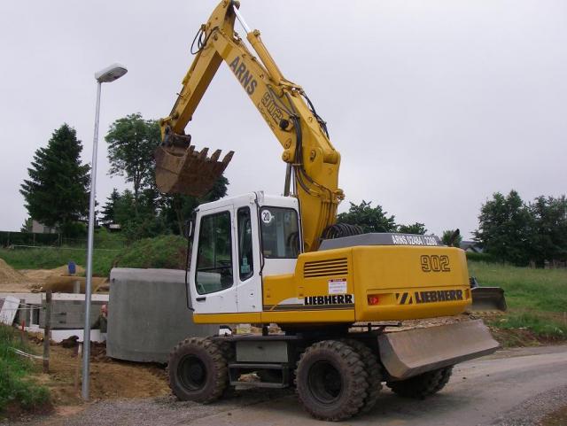 Mobilbagger_Liebherr_A902_Einsatzgewicht_ca._17_to.__1.jpg