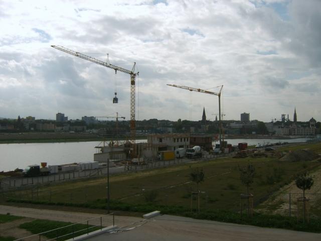 SA508193__1280x768_.JPG