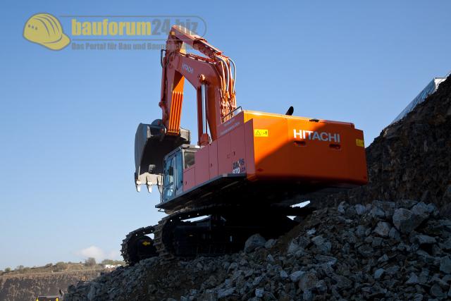 10_Hitachi870LCH_steinexpo2011.jpg