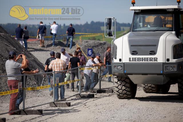 23_Liebherr_Wertach2011.JPG